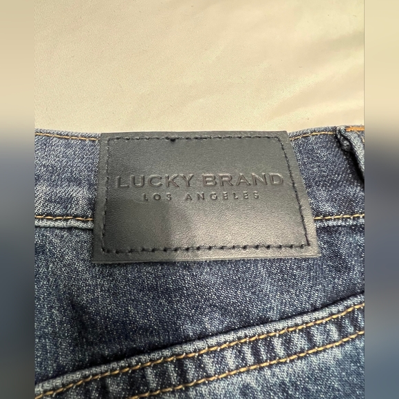 LUCKY BRAND Mid-Rise Boy Jean 15" Waist 29.5" Inseam Flat Lay - Picture 8 of 9